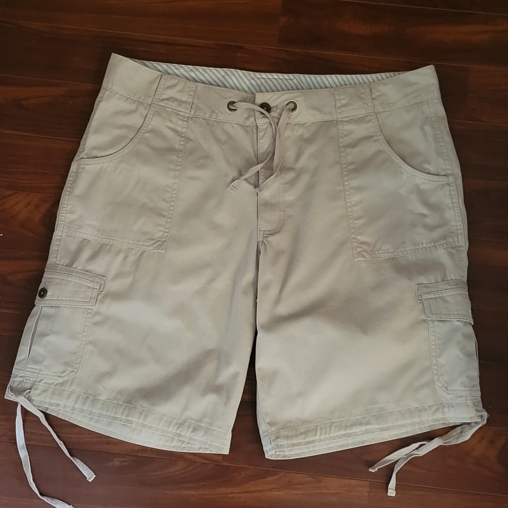 Carhartt Six Pocket Cargo Shorts Tan